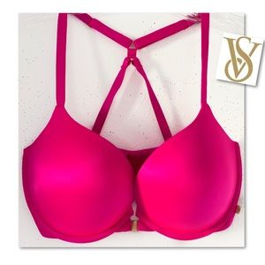 Victoria's Secret Intimates & Sleepwear - Victoria’s Secret very sexy push-up crisscross bra Victoria's Secret Intimates & Sleepwear - Victoria’s Secret very sexy push-up crisscross bra